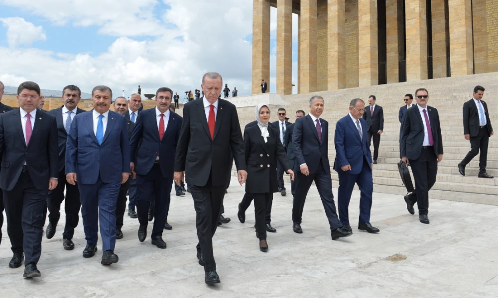 ''Αστακός'' η Αθήνα για την επίσκεψη του Ερντογάν στην Ελλάδα: Επί ποδός 3.500 αστυνομικοί, drones και ελικόπτερα (Βίντεο)